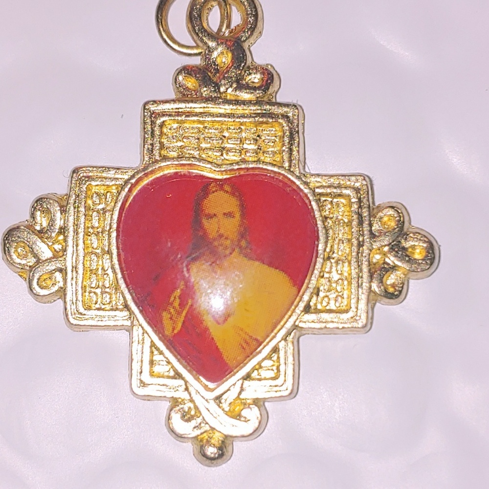 Italian made, 14k Gold Sacred Heart Jesus Cross